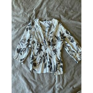 Harve Benard Floral V-Neck Smocked Waist Blouse White Black 3/4 Sleeve Large